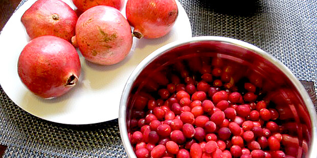 Cranberry Pomegranate Marmalade (with Cinnamon, Port and Ginger)