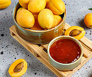 Aunt Dana's Austrian Apricot Jam
